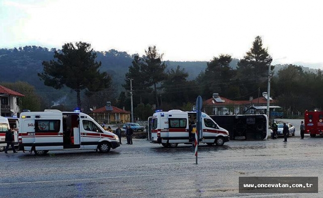 Muğla'da yolcu otobüsü devrildi: 31 yaralı