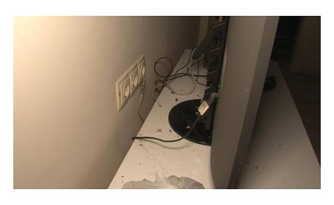 Elektrik voltajı yüksek gelince  5 apartmandaki tüm elektronik cihazlar bozuldu