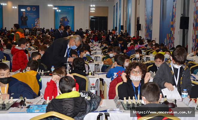 Antalya'da satranç şampiyonası başladı