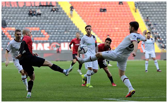 Gaziantep FK - VavaCars Fatih Karagümrük FK: 3-1