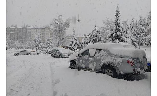 Konya'da 6 ilçede okullara kar engelli