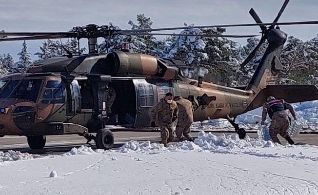 MSB, Adana-Gaziantep otoyolunda mahsur kalanlar için 2 helikopter görevlendirdi