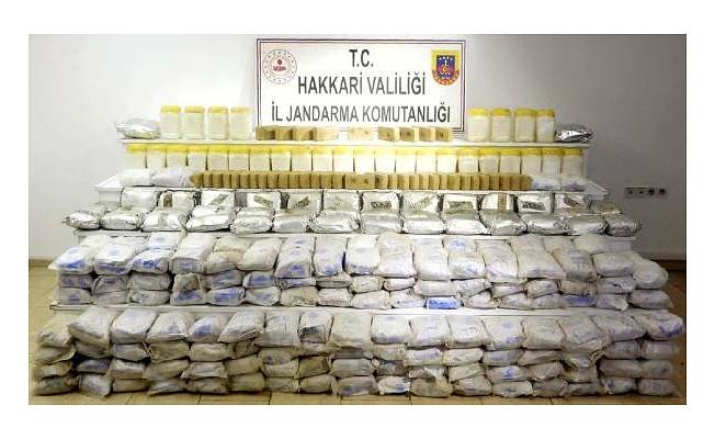 Bakan Soylu: Hakkari'de 250 kilogram eroin ele geçirildi