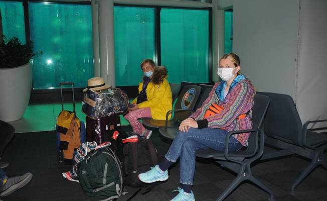 Uçuşlar iptal oldu; Ukraynalı yolcular İstanbul Havalimanı'nda kaldı