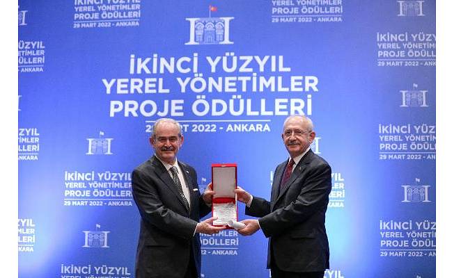 Kılıçdaroğlu: Yerel yönetimler zorlukları aşarak görev yapıyor