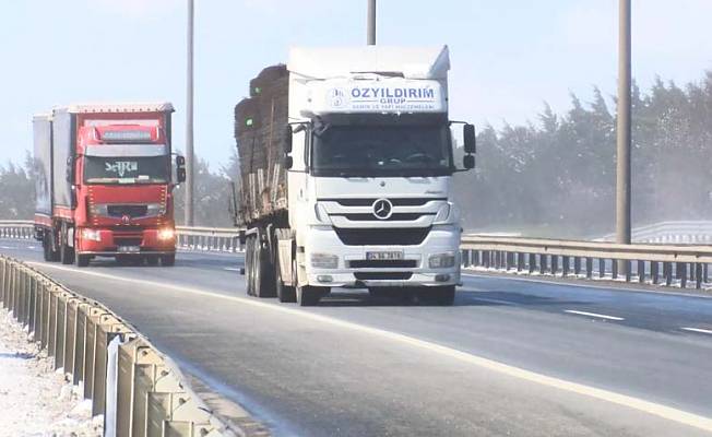 TIR ve kamyonlar İstanbul'a hareket etmeye başladı