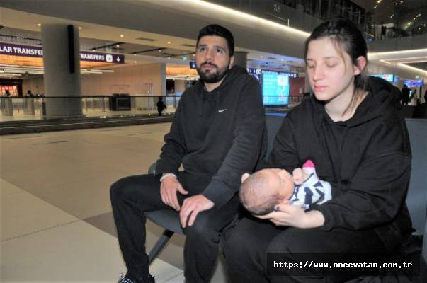 Türk bebeği Emilia, ailesiyle  İstanbul'da