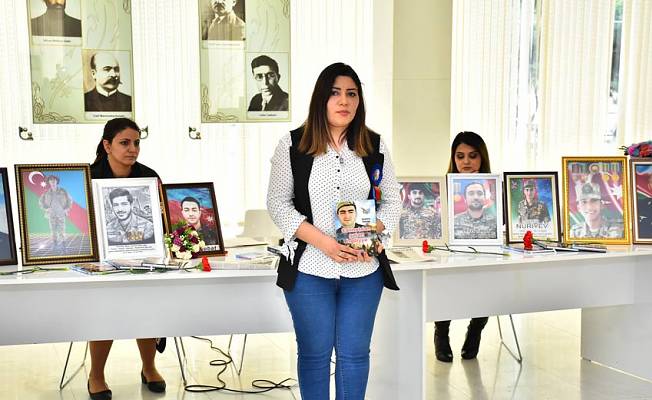 Azerbaycan'lı Şair Esmira Güneş'ten Önce Vatan Gazetesi'ne ve Gazeteci Nihat İlikcioğlu'na Övgü