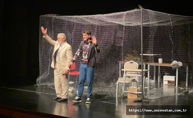 Balkan Türk Tiyatrosundan bir göç dramı: Taklacı Güvercinler