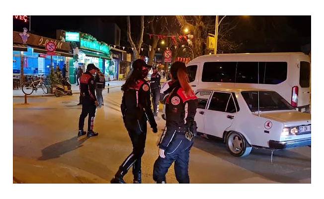 Bursa'da 200 polisin katılımıyla asayiş uygulaması