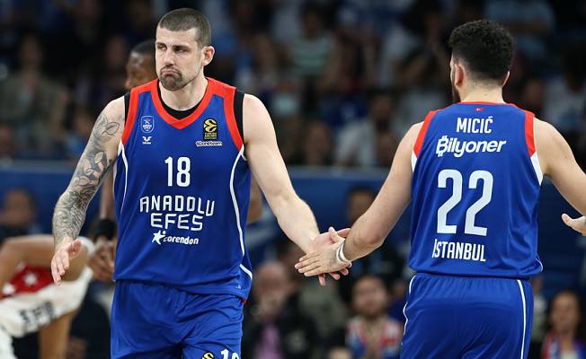 Anadolu Efes, EuroLeague’de final için sahaya çıkıyor