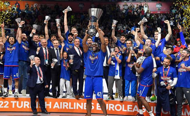 Anadolu Efes, üst üste 2'nci kez Euroleague şampiyonu