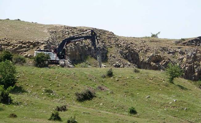 Edirne'de yerleşim yerine yakın taş ocağında çalışma durduruldu