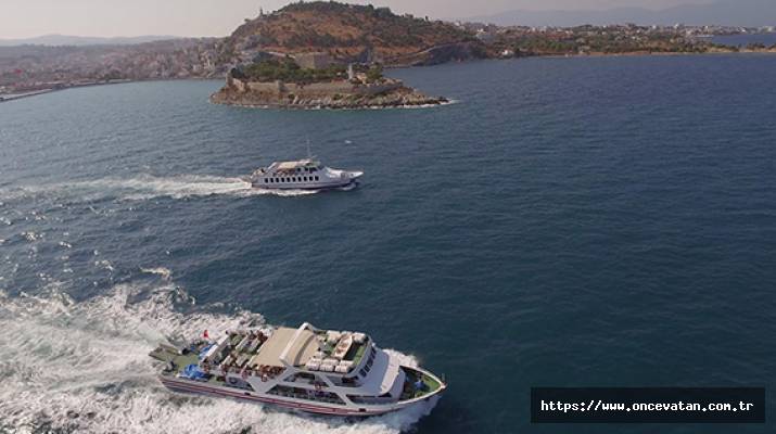Komşu Yunan adalarına feribot seferleri tam kapasite