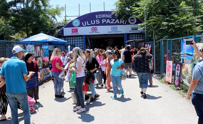 Bulgaristan'ın gurbetçileri de Edirne'den alışveriş yapıyor
