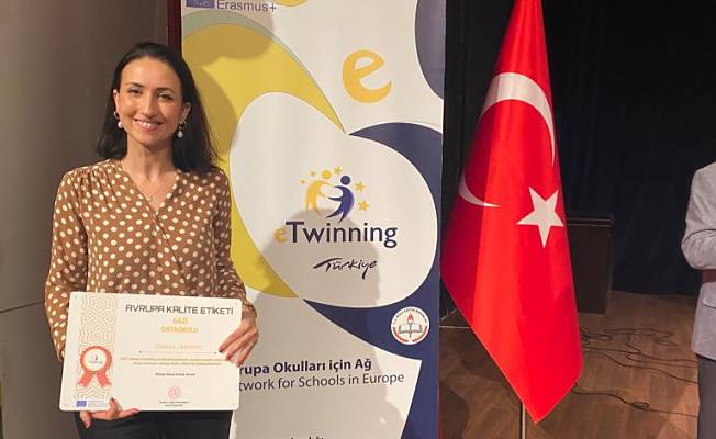Gazi Ortaokulu BeInYou adlı E-Twinning Projesiyle Ulusal ve Avrupa Kalite Etiket Ödülü Aldı