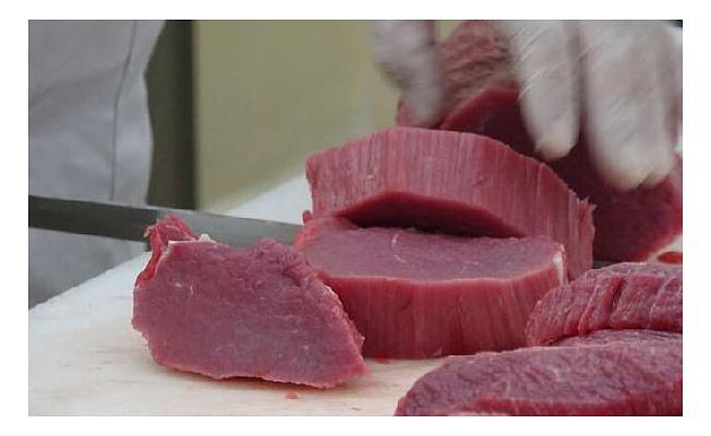 ‘Bayramda aşırı et tüketimi kronik hastalığı olanlar için riskli’