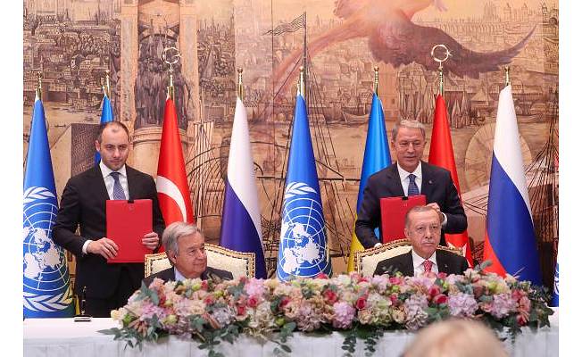 Tahıl Sevkiyatı Anlaşması'nda imzalar İstanbul'da atıldı