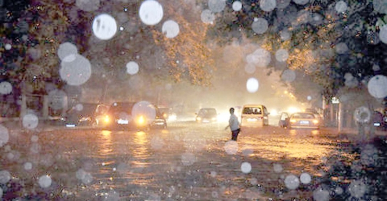 Çin'de yağış: 9 ölü