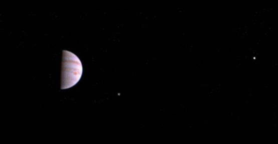 Juno Jüpiter’den ilk görüntüleri gönderdi